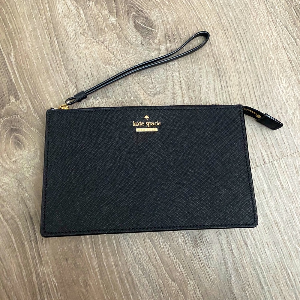 Black Kate Spade Wristlet